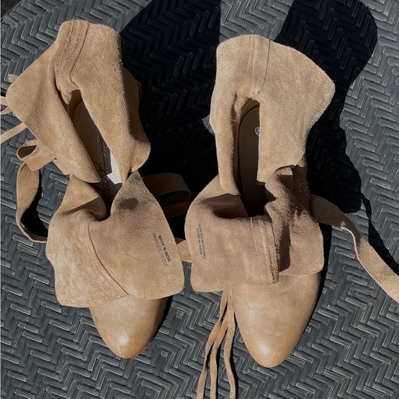 FREE PEOPLE SEVEN WONDERS BOOTIES (TAN) - SIZE 7 1/2 - Picture 4 of 7